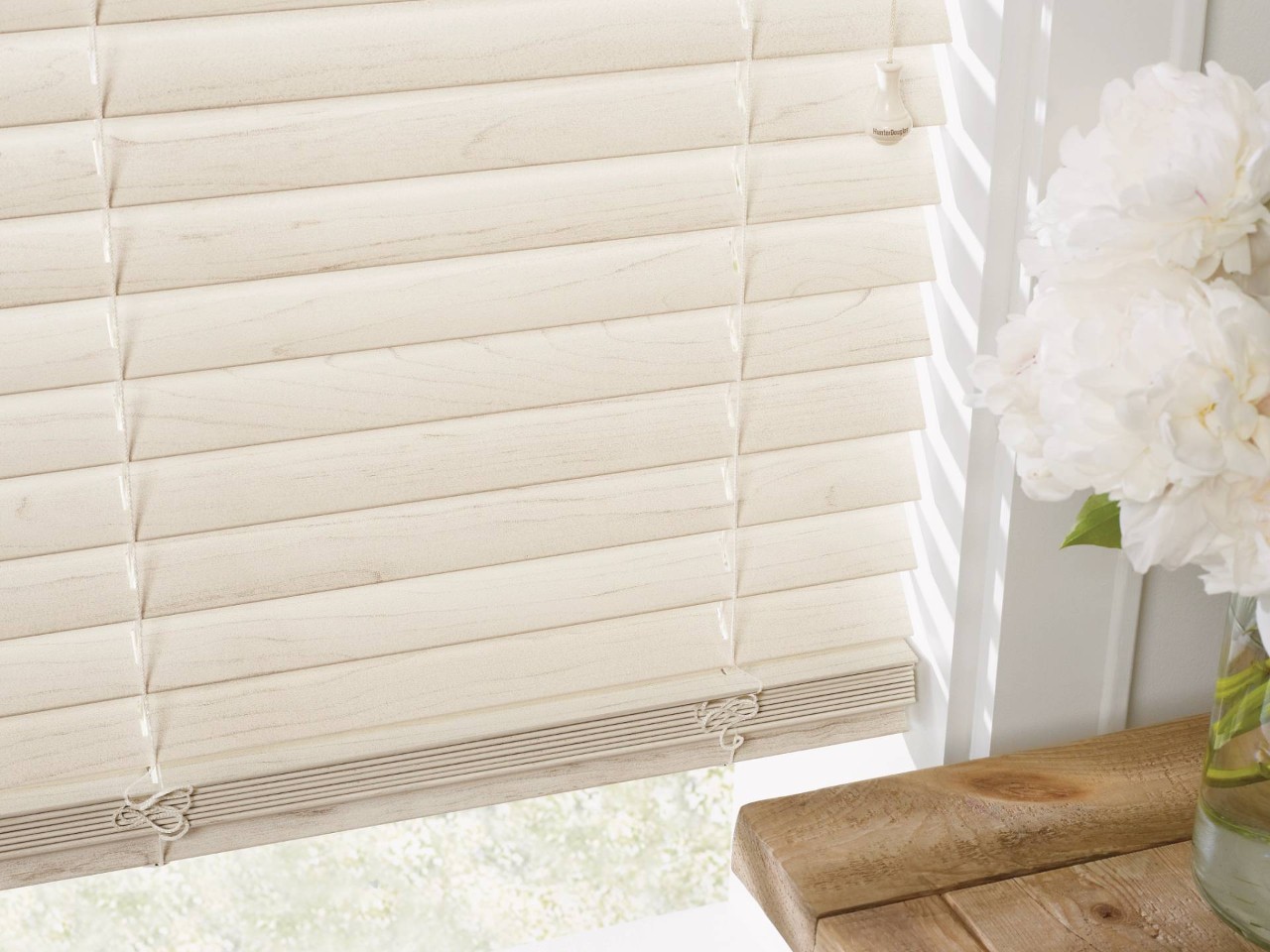 Hunter Douglas EverWood® Faux Wood Blinds Near Dallas, Texas (TX)