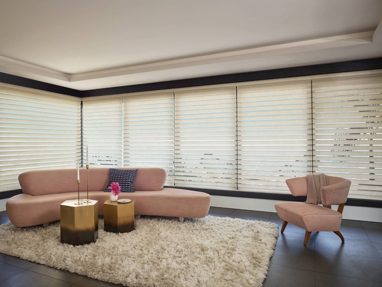 Hunter Douglas Silhouette® Sheer Shades on Expansive Windows in a Modern Living Room near Prosper, TX